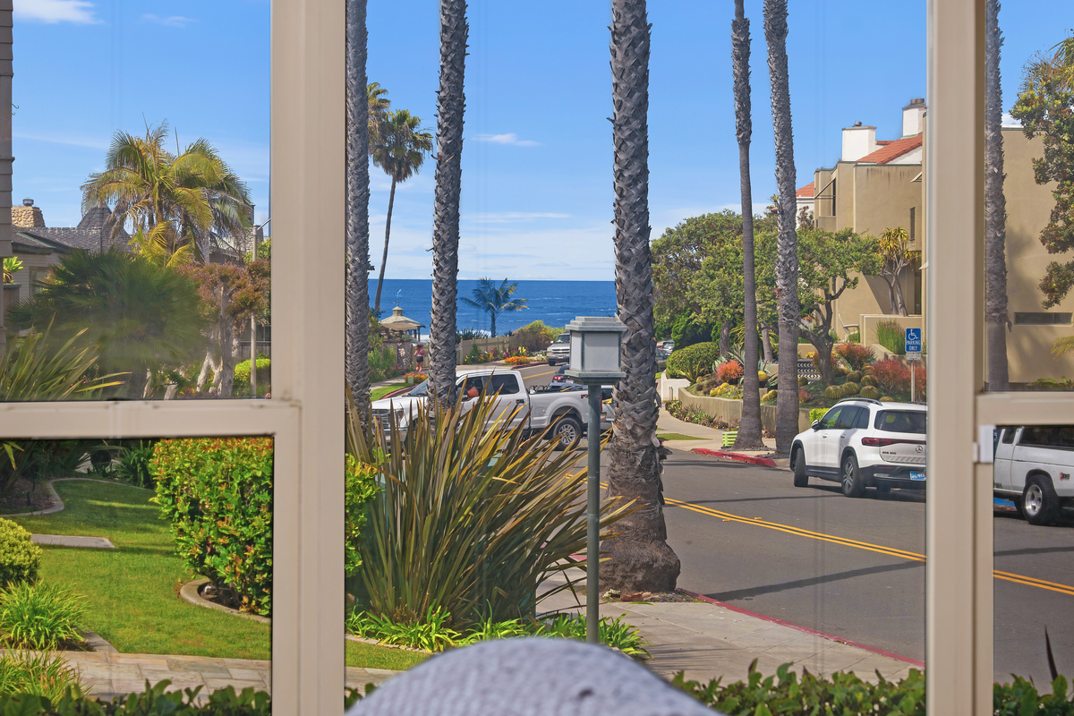220 Coast Boulevard - D