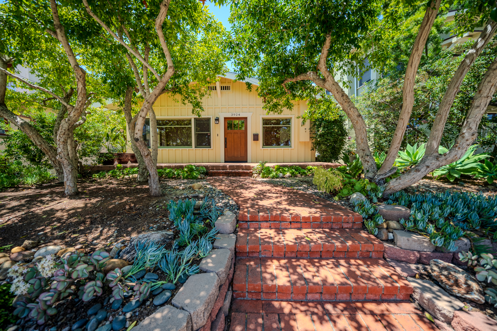 3924 Alameda Place